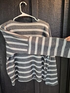 Banana Republic Gray and Cream Striped Crewneck Sweater